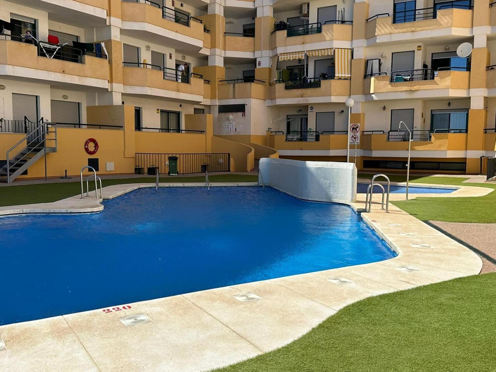 Brisas De *